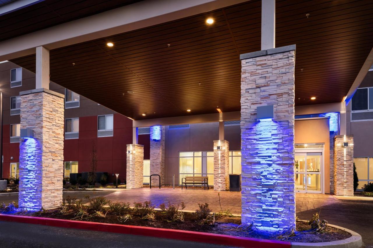 Holiday Inn Express & Suites - Bend South, An Ihg Hotel Luaran gambar